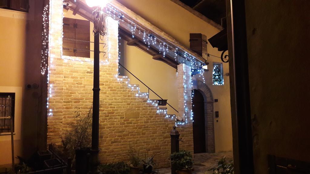Al Castello Hotel Tavullia Exterior photo